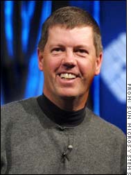 Scott McNealy as Star Trek captain